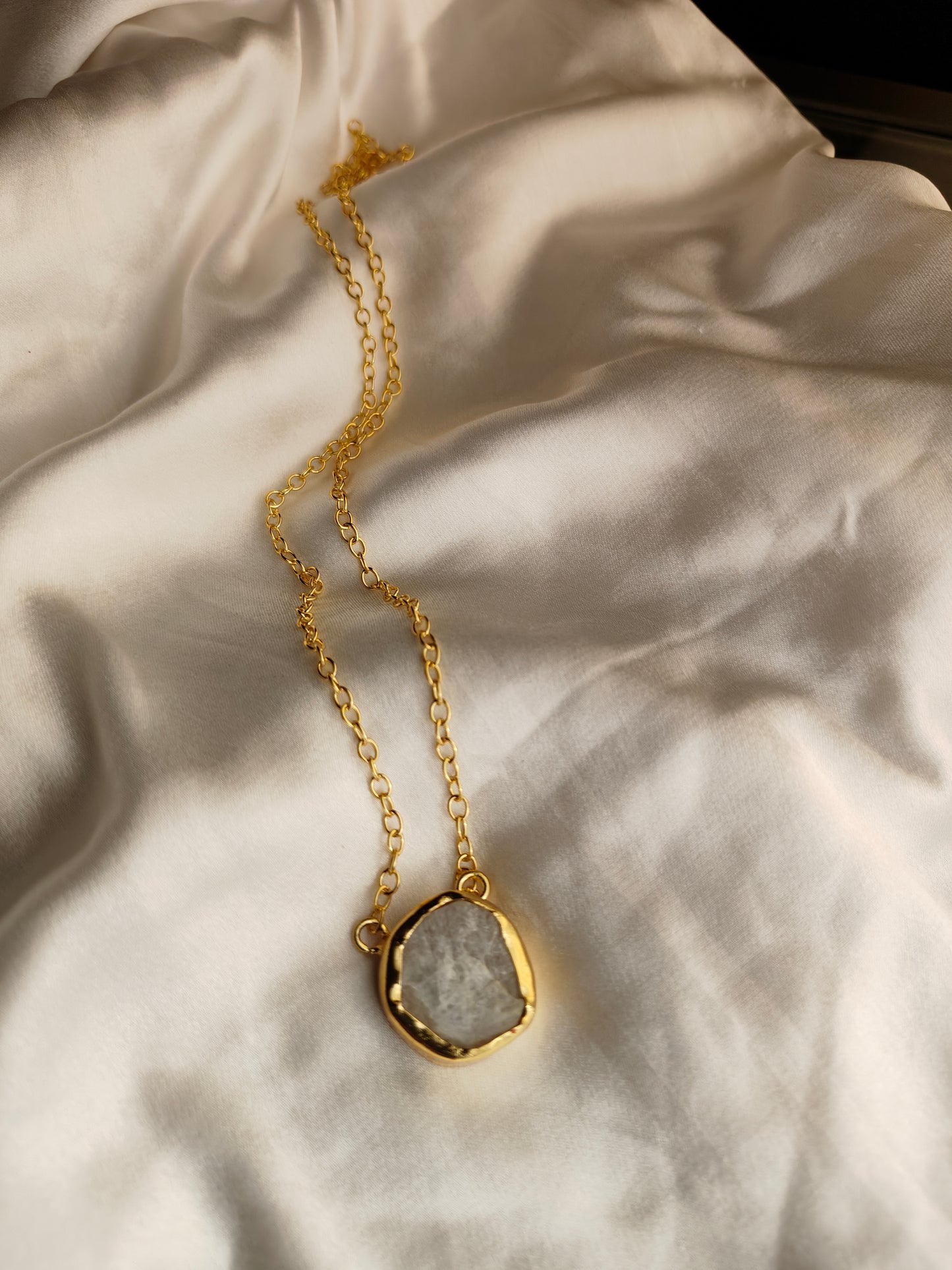 Luna Chain Pendant